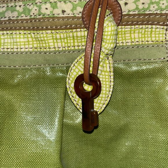 FOSSIL KEY PER TOTE Apple Green Coated Canvas Shoulder Bag Purse Handbag - NEW - Picture 3 of 12